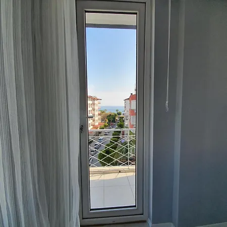 Yasemin Sea View Apartment *