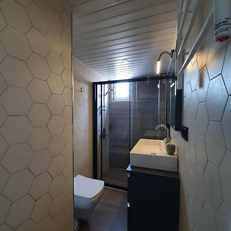 Yasemin Sea View Apartment *